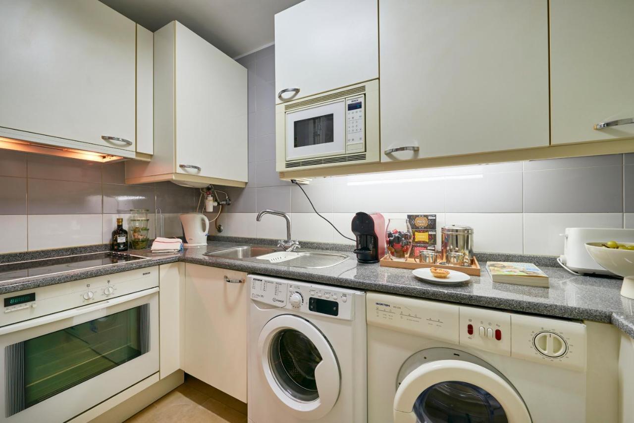 Modern Apartment With Swiming Pool & Garage - ลิสบอน ภายนอก รูปภาพ