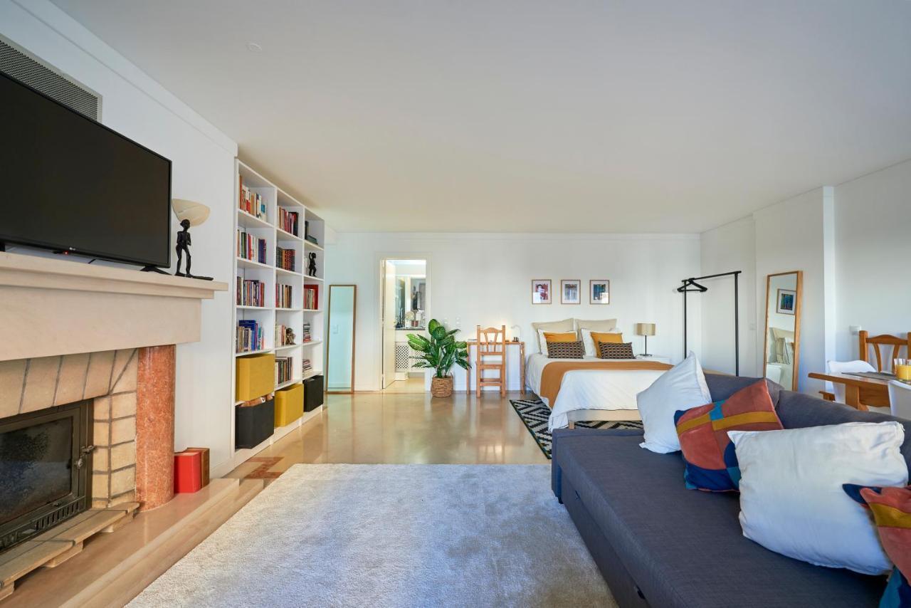 Modern Apartment With Swiming Pool & Garage - ลิสบอน ภายนอก รูปภาพ