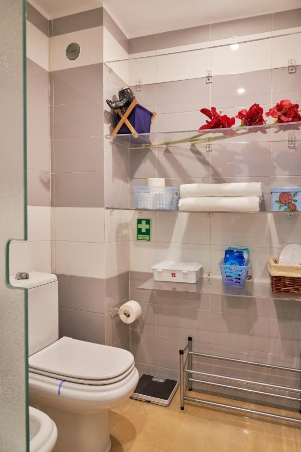 Modern Apartment With Swiming Pool & Garage - ลิสบอน ภายนอก รูปภาพ